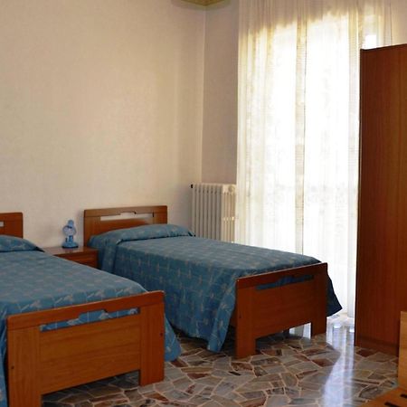 Hotel A-14 Modugno Ruang foto