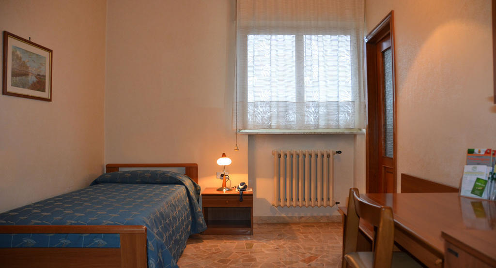 Hotel A-14 Modugno Bagian luar foto
